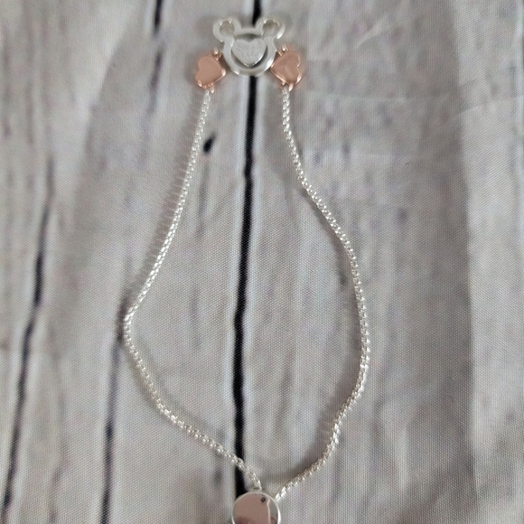 Disney Minie Mouse Bracelet - Picture 2 of 6